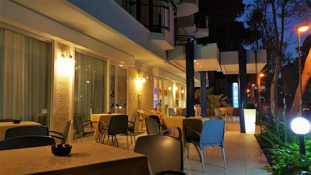Hotel Canasta 리치오네 외부 사진