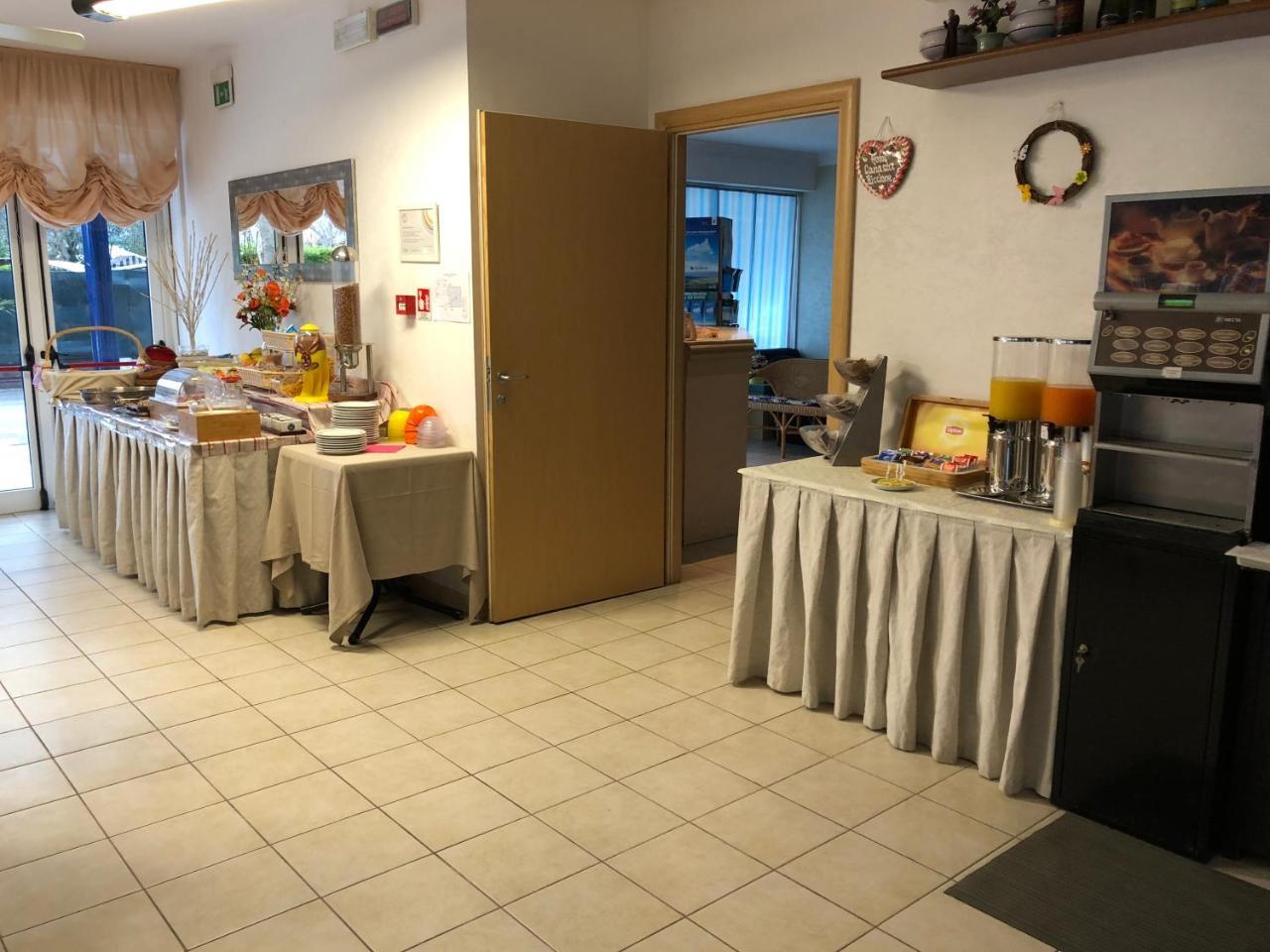 Hotel Canasta 리치오네 외부 사진